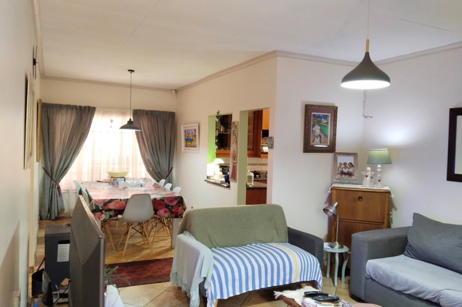 5 Bedroom Property for Sale in Meerhof North West